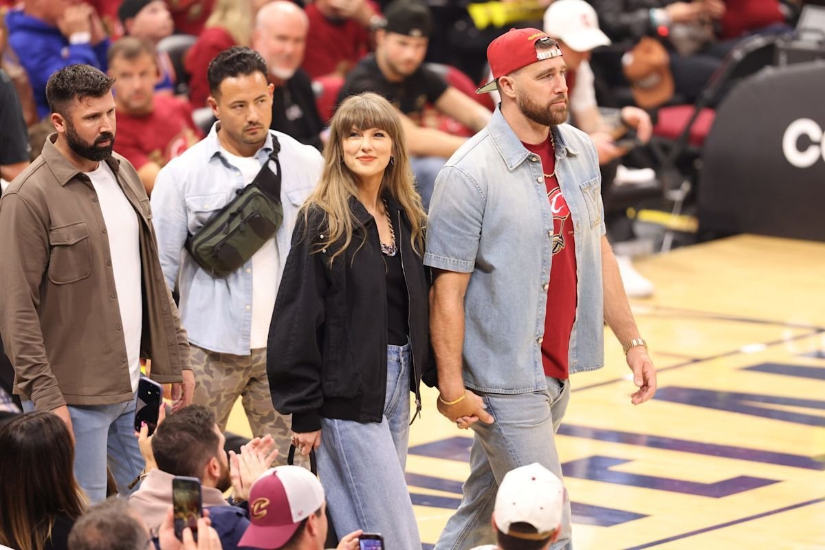 Was a Puddle”: Travis Kelce Reportedly Broke Down as Taylor Swift Walked Down the Aisle